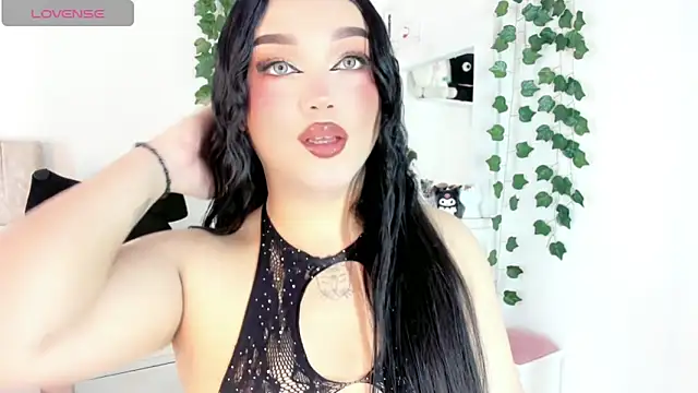Snapshot of cattriona_muller chatting on 06.23.26 cattriona muller online show from 06.23.26