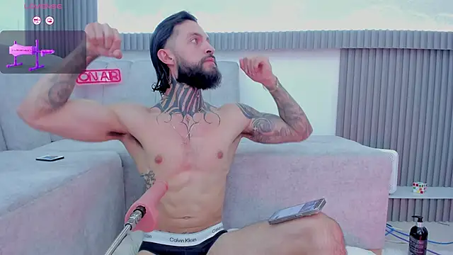 Snapshot of Apolo_Bianco_ chatting on 11.02.25 Apolo Bianco online show from 11.02.25