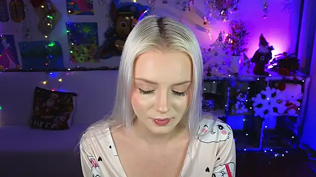 Snapshot of ImBonBon chatting on 01.09.25 ImBonBon online show from 01.09.25