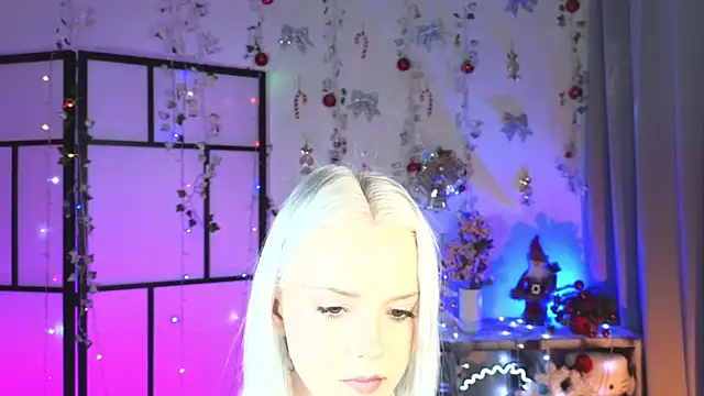 Snapshot of ImBonBon chatting on 03.02.25 ImBonBon online show from 03.02.25