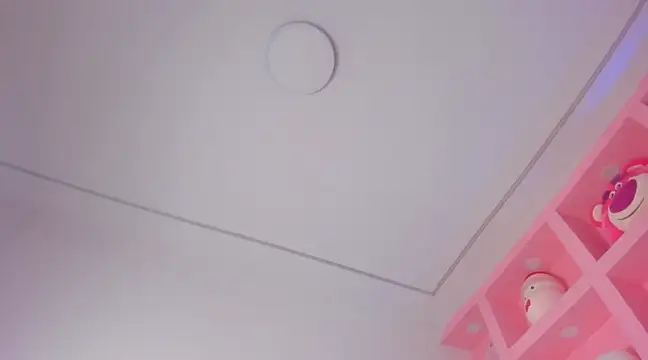 Snapshot of VioletaAbel chatting on 03.05.25 VioletaAbel online show from 03.05.25