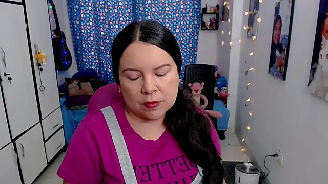 Snapshot of claryssa_ chatting on 09.24.25 claryssa online show from 09.24.25