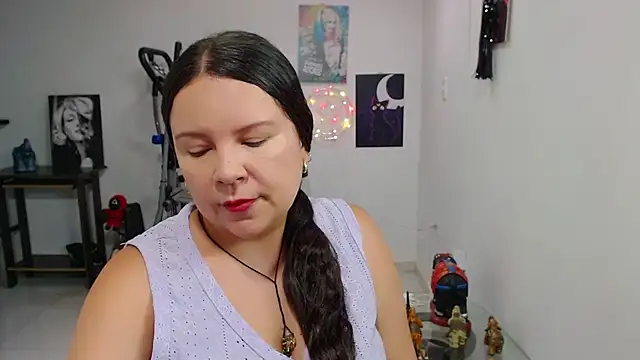 claryssa  online show from 05.28.26