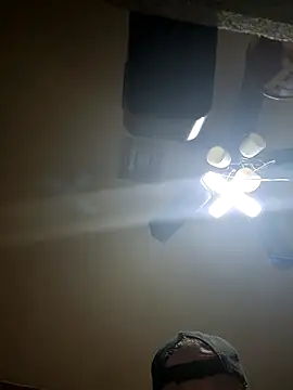 Hugebwc102 online show from 12.23.25