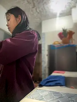 Snapshot of emily_rosse04 chatting on 09.15.25 emily rosse04 online show from 09.15.25