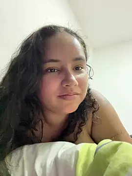 CurlyGirl 1 online show from 01.28.25