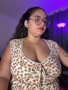 CurlyGirl 1 online show from 05.22.26