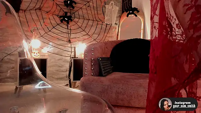 samara smithh online show from 10.13.25