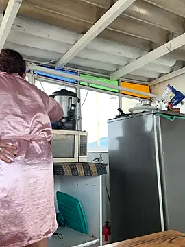 SheraHadee online show from 10.13.25