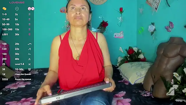 SheraHadee online show from 03.13.26