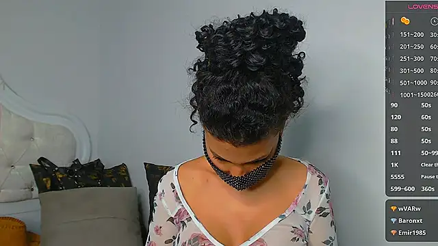 Turkish Latina online show from 12.19.24