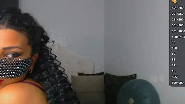 Turkish Latina online show from 12.19.24