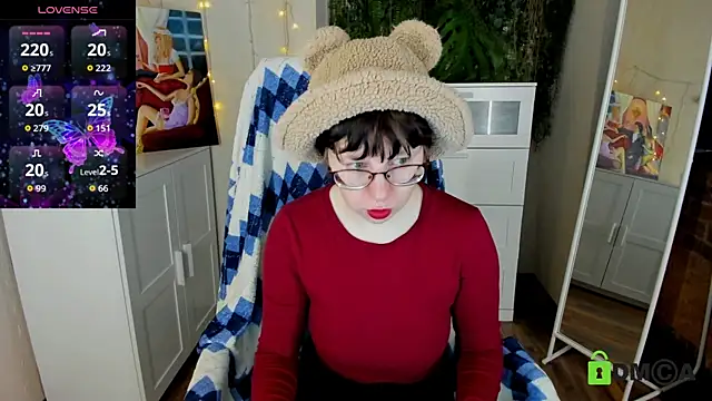 Snapshot of Melissa_Wells chatting on 10.15.25 Melissa Wells online show from 10.15.25