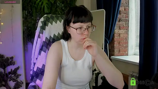Snapshot of Melissa_Wells chatting on 05.27.26 Melissa Wells online show from 05.27.26