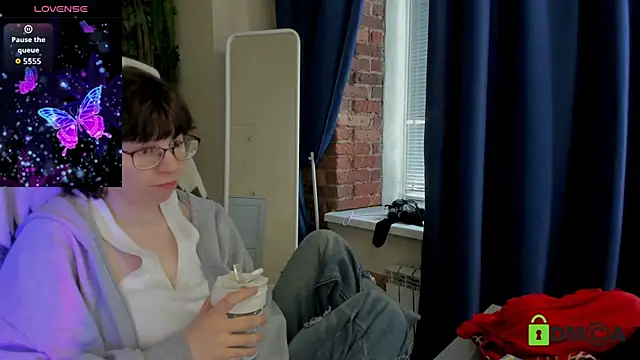 Snapshot of Melissa_Wells chatting on 07.05.26 Melissa Wells online show from 07.05.26