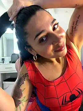 Snapshot of Meganmilk1 chatting on 10.21.25 Meganmilk1 online show from 10.21.25