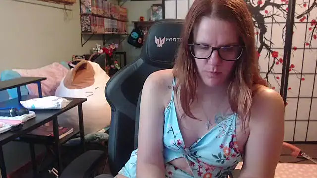 Sarahtineke online show from 03.24.26