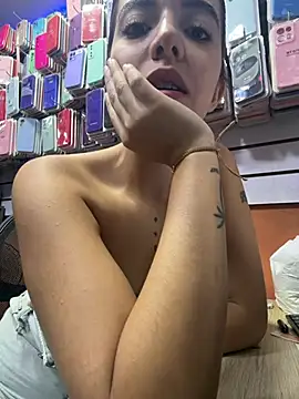 Snapshot of NicolRoss_ chatting on 05.16.26 NicolRoss online show from 05.16.26