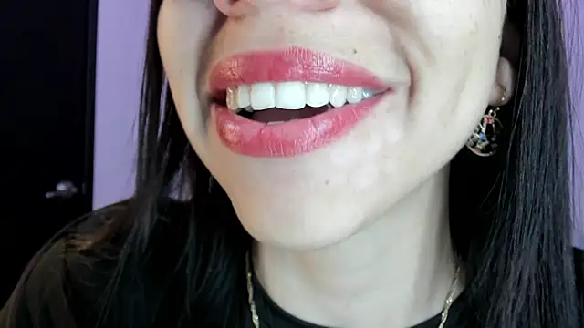 Snapshot of Katty_mouth chatting on 06.21.26 Katty mouth online show from 06.21.26