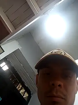 VivienAndClark online show from 11.20.25