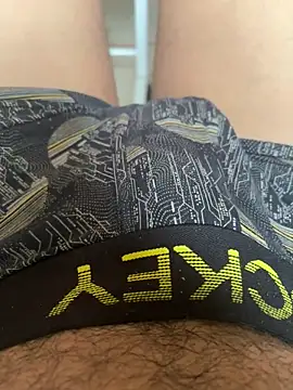 Snapshot of hitlar1026 chatting on 09.13.25 hitlar1026 online show from 09.13.25