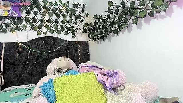 PaulinaSwan online show from 10.09.25