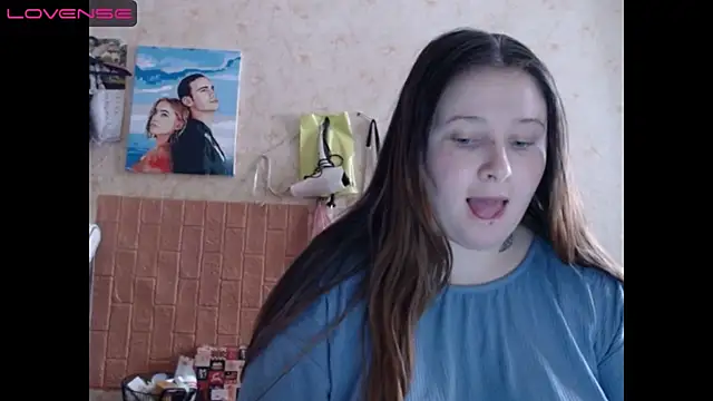 Snapshot of Light_Luna chatting on 12.06.24 Light Luna online show from 12.06.24