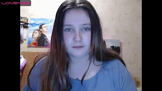 Snapshot of Light_Luna chatting on 12.09.24 Light Luna online show from 12.09.24