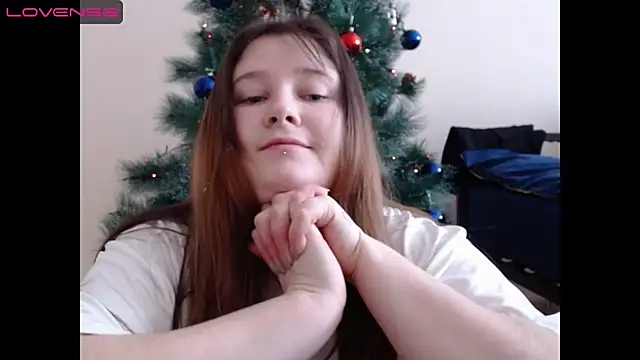 Snapshot of Light_Luna chatting on 01.02.25 Light Luna online show from 01.02.25