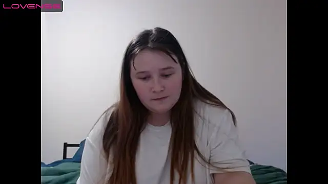 Snapshot of Light_Luna chatting on 01.03.25 Light Luna online show from 01.03.25