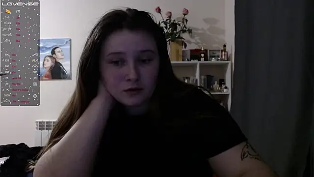 Snapshot of Light_Luna chatting on 02.19.25 Light Luna online show from 02.19.25