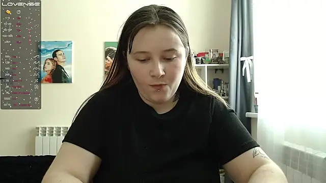 Snapshot of Light_Luna chatting on 02.28.25 Light Luna online show from 02.28.25