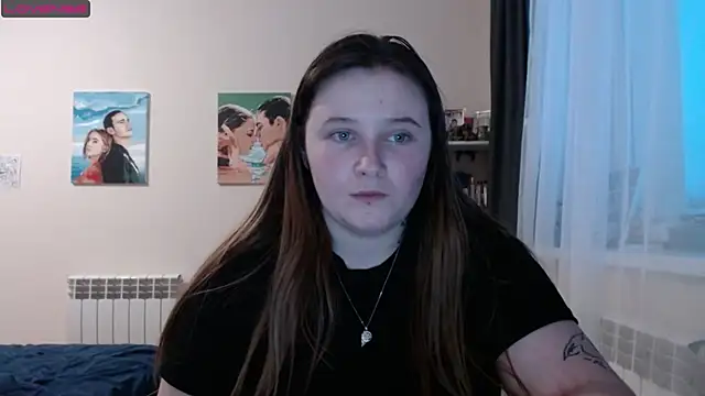 Snapshot of Light_Luna chatting on 03.03.25 Light Luna online show from 03.03.25