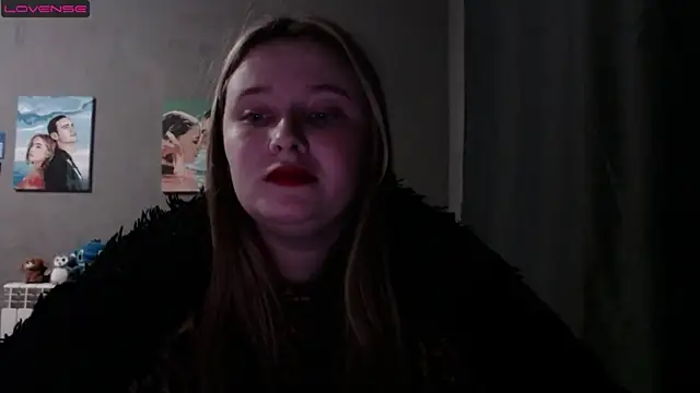 Snapshot of Light_Luna chatting on 09.13.25 Light Luna online show from 09.13.25