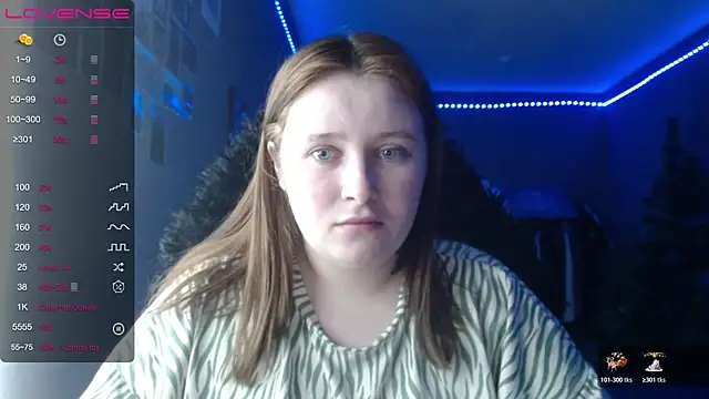 Snapshot of Light_Luna chatting on 01.15.26 Light Luna online show from 01.15.26