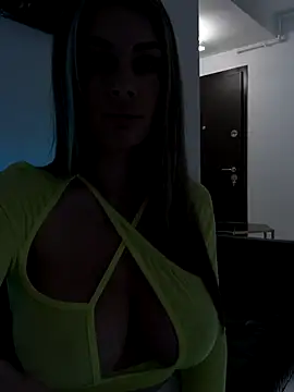 Snapshot of IsabellaEtthan chatting on 10.11.25 IsabellaEtthan online show from 10.11.25