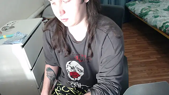 EvaMiron online show from 11.26.25