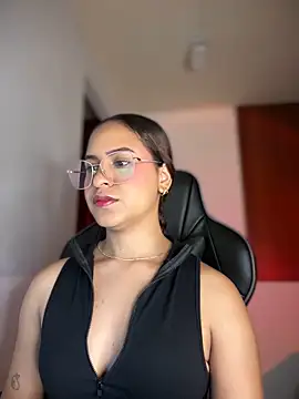 gretta kler1 online show from 02.14.25