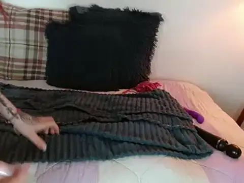 Keket Smitth online show from 12.13.24