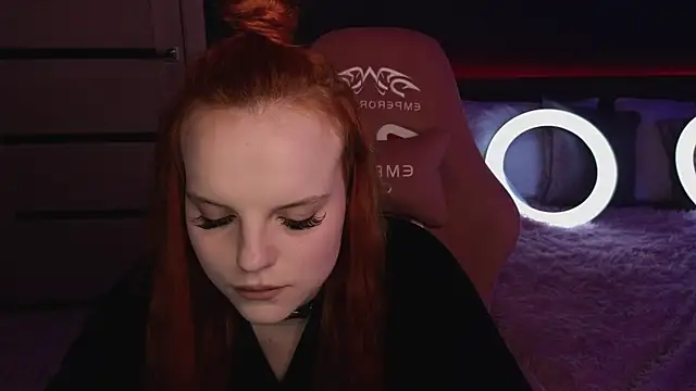 Snapshot of KristiRosee chatting on 01.22.25 KristiRosee online show from 01.22.25
