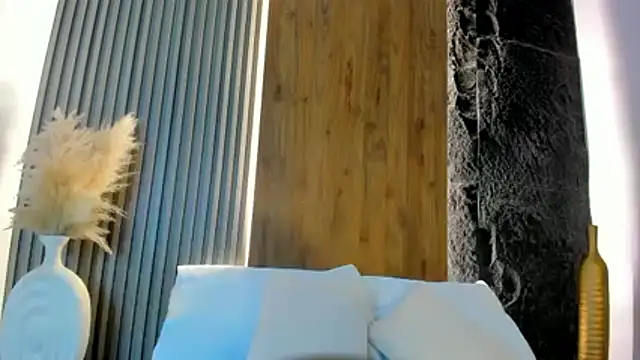 megan cooper28 online show from 10.23.25