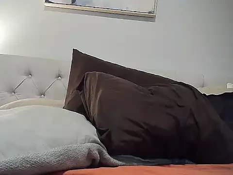 CaramelDipper online show from 02.06.25