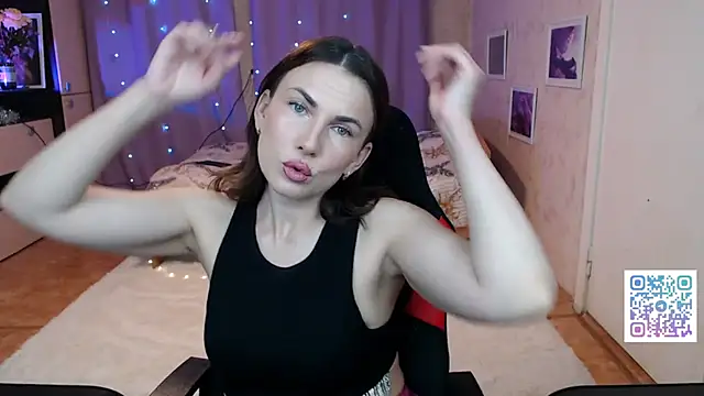 Daniela Cooperr online show from 05.28.26