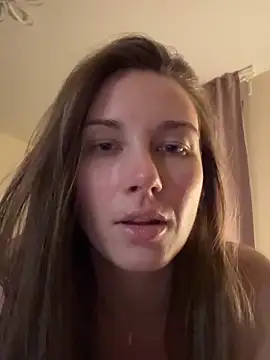 Snapshot of JasminJames chatting on 04.04.26 JasminJames online show from 04.04.26