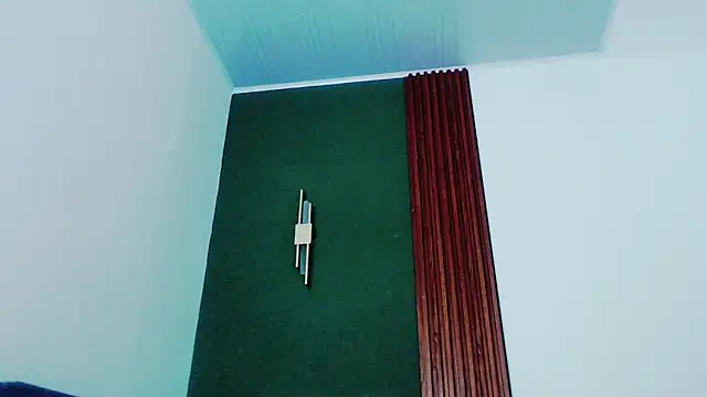 Snapshot of jean_sneider chatting on 10.12.25 jean sneider online show from 10.12.25