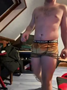 youlo71 online show from 04.10.26