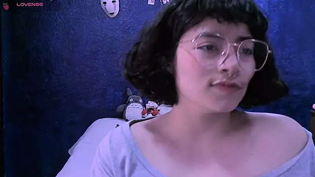 NinaYellow online show from 01.03.25