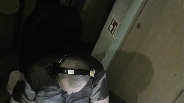 Snapshot of perversalus chatting on 10.29.25 perversalus online show from 10.29.25