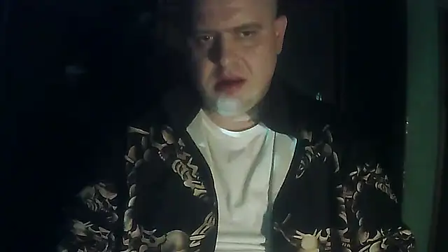 Snapshot of perversalus chatting on 02.06.26 perversalus online show from 02.06.26