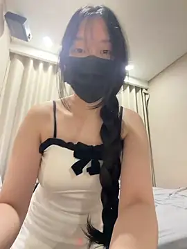 Snapshot of MEOW_MEO chatting on 04.23.26 MEOW MEO online show from 04.23.26